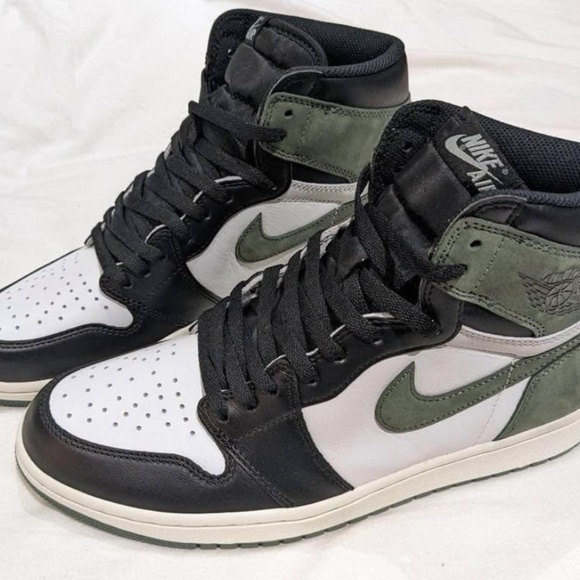 Jordan 1 high clay green size 12 brand new - Picture 1 of 3
